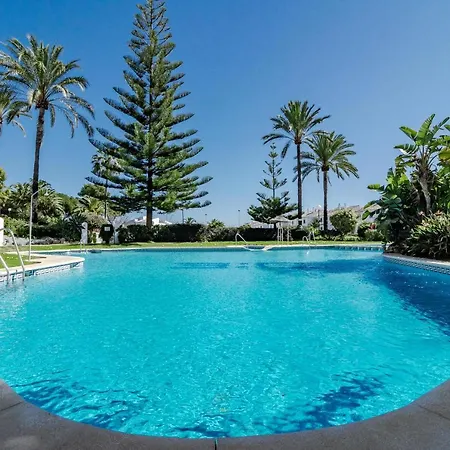 Cb- Cozy Refurbished Apartment, Perfect Location דירה