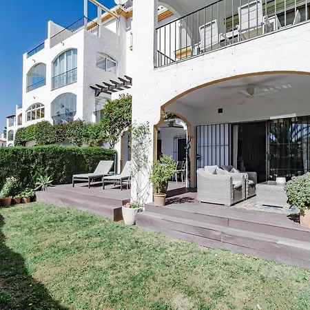 Apartament Cb- Cozy Refurbished Apartment, Perfect Location