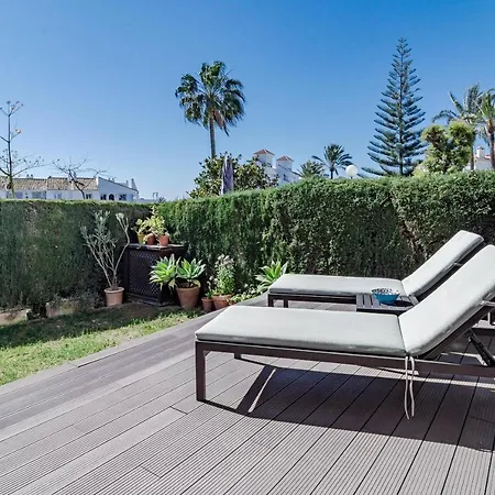 Cb- Cozy Refurbished Apartment, Perfect Location Apartament *